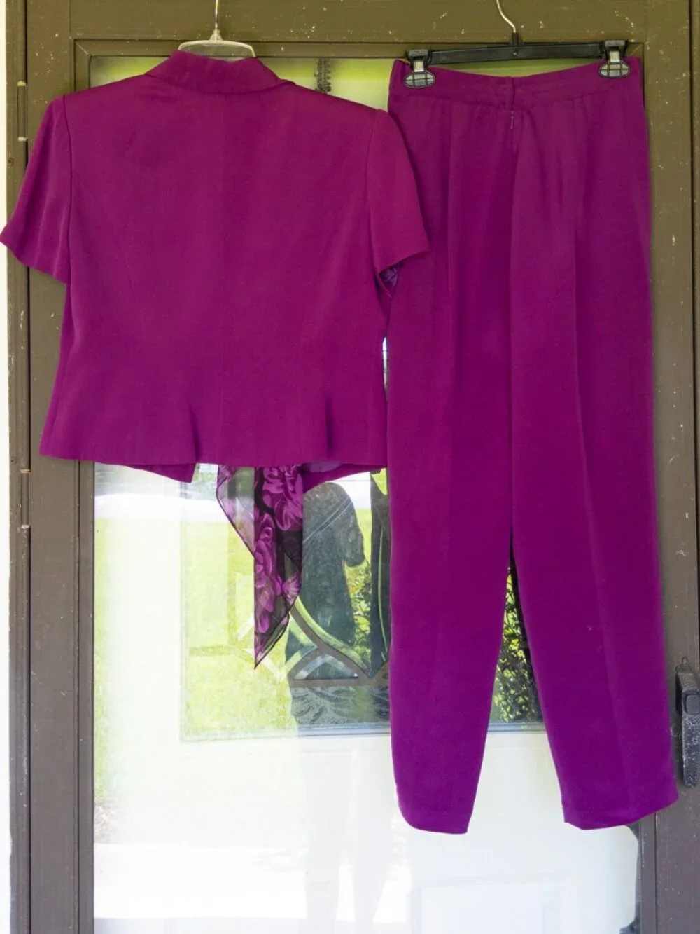Vintage Maggy London 3-Piece Pantsuit Set with Matching Floral Scarf - 8P